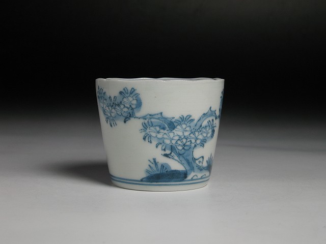 古美術 三樹 - 古伊万里 桜満開の蕎麦猪口 | 古美術品専門サイト
