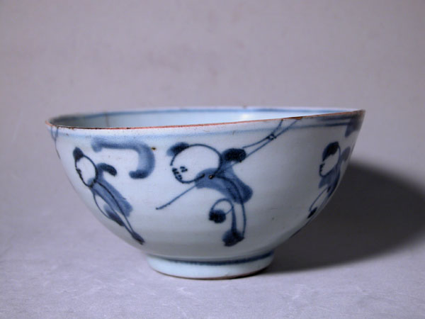 アンティーク　染め付け　唐子　碗 渡邊美術店 - 古染付唐子文碗 | 古美術品専門サイト fufufufu.com