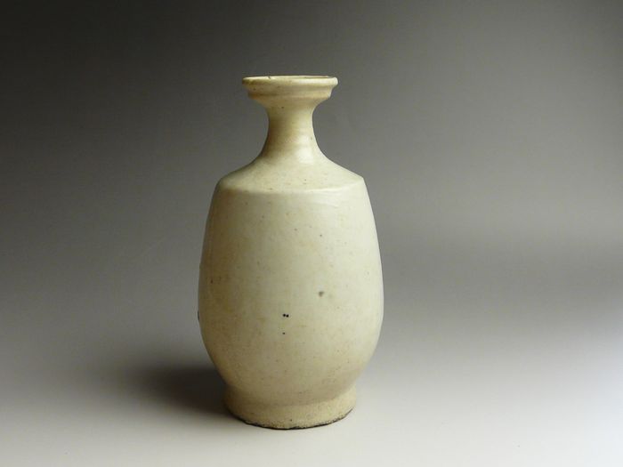 古美術 猫 - 李朝白磁瓶 | 古美術品専門サイト fufufufu.com