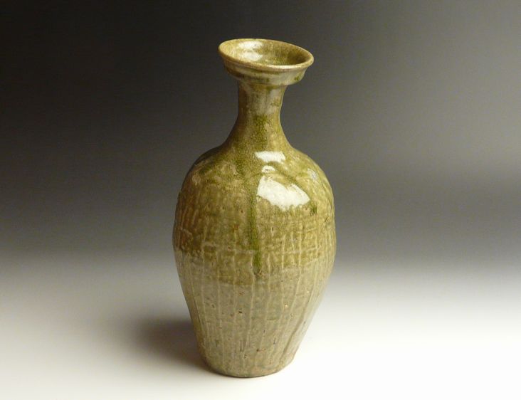 古美術 猫 - 高麗灰釉面取刻線文盤口瓶 | 古美術品専門サイト fufufufu.com