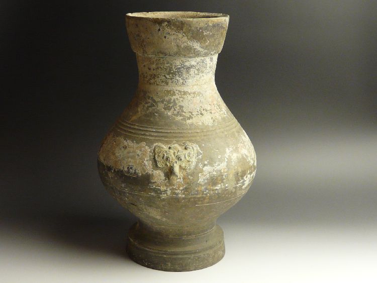 古美術 猫 - 漢灰陶加彩龍文壺 | 古美術品専門サイト fufufufu.com