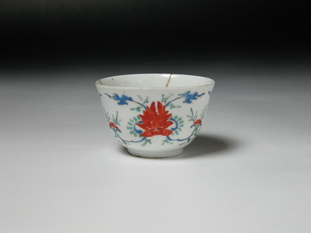 古美術 三樹 - 柿右衛門 唐草文盃 | 古美術品専門サイト fufufufu.com