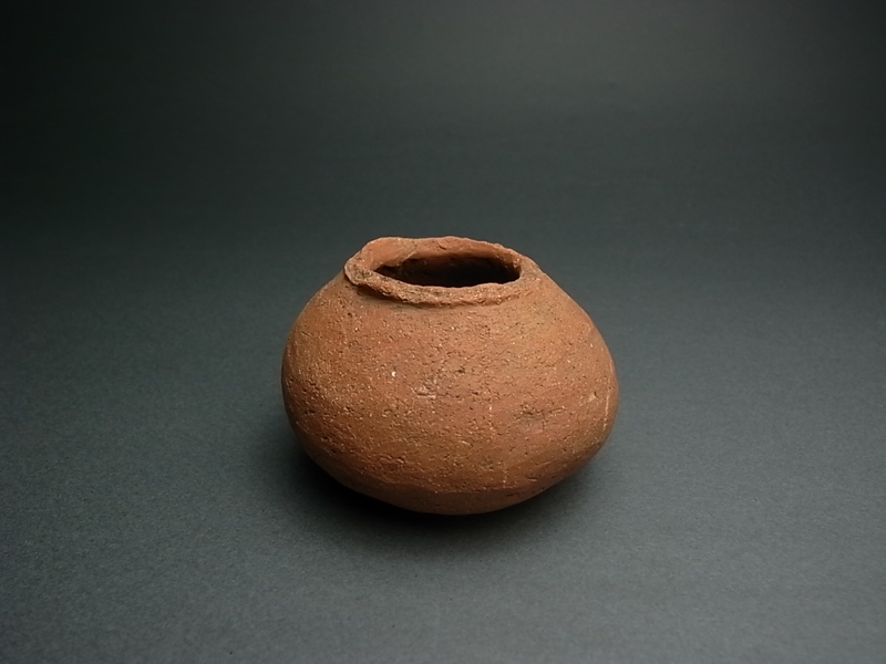 長谷雄堂 - 土師 小壺 | 古美術品専門サイト fufufufu.com