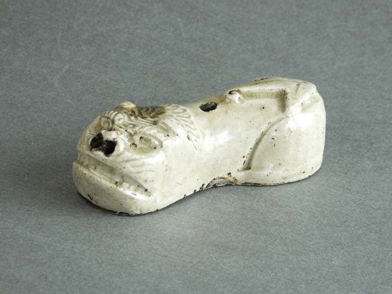 御深井焼水滴　獅子 古童 - 美濃 御深井釉 獅子水滴 | 古美術品専門サイト fufufufu.com