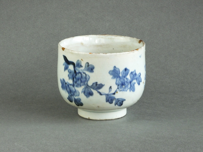 古童 - 古染付 牡丹詩文 半筒茶碗 | 古美術品専門サイト fufufufu.com