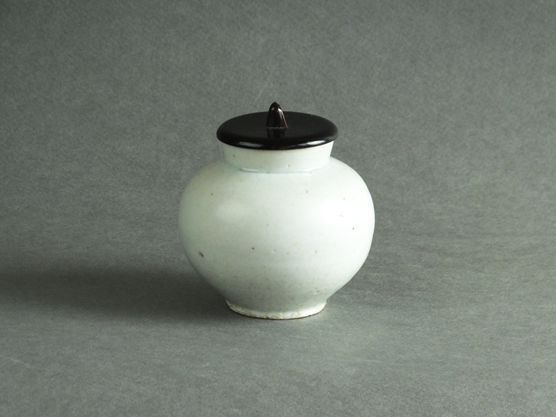 古童 - 朝鮮 白磁 小壺 替茶器 | 古美術品専門サイト fufufufu.com