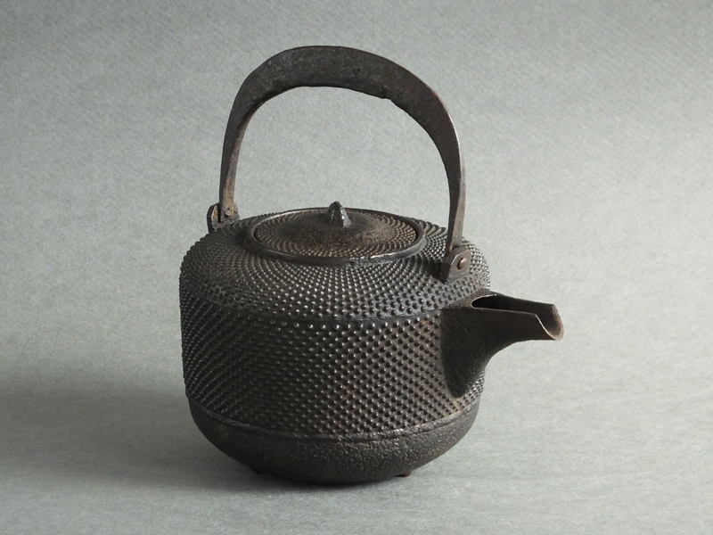 古童 - 高橋因幡作 鐵 銚子 | 古美術品専門サイト fufufufu.com
