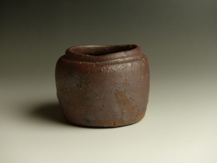 古美術 猫 - 備前小壺 | 古美術品専門サイト fufufufu.com