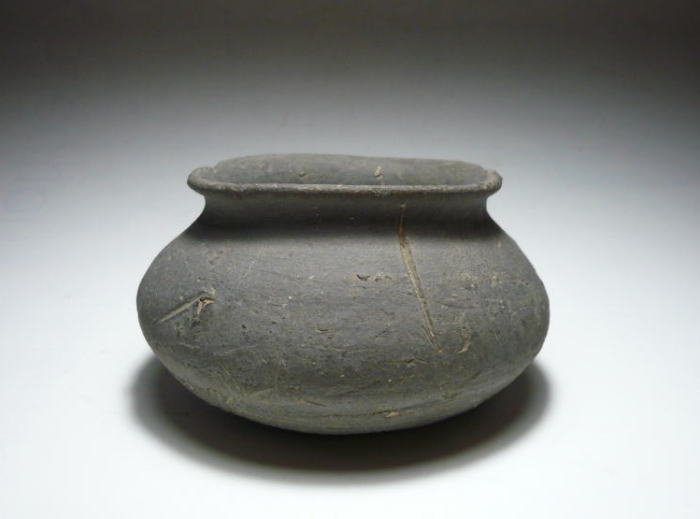 古美術 神田 - 須恵器 小壺 | 古美術品専門サイト fufufufu.com