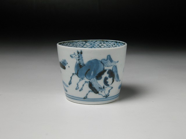 古伊万里 染付蕎麦猪口 竹林人物文 骨董 旧家蔵出し コレクター放出美品 古美術 古伊万里 竹林の七賢図 染付 蕎麦猪口 そば猪口 見込みに竹林文 蛇の目