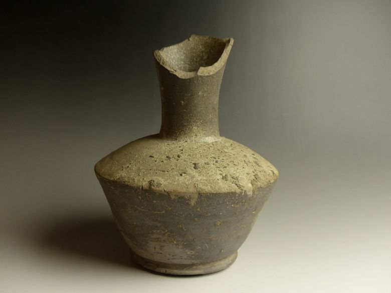 古美術 猫 - 須恵器長頸瓶 | 古美術品専門サイト fufufufu.com