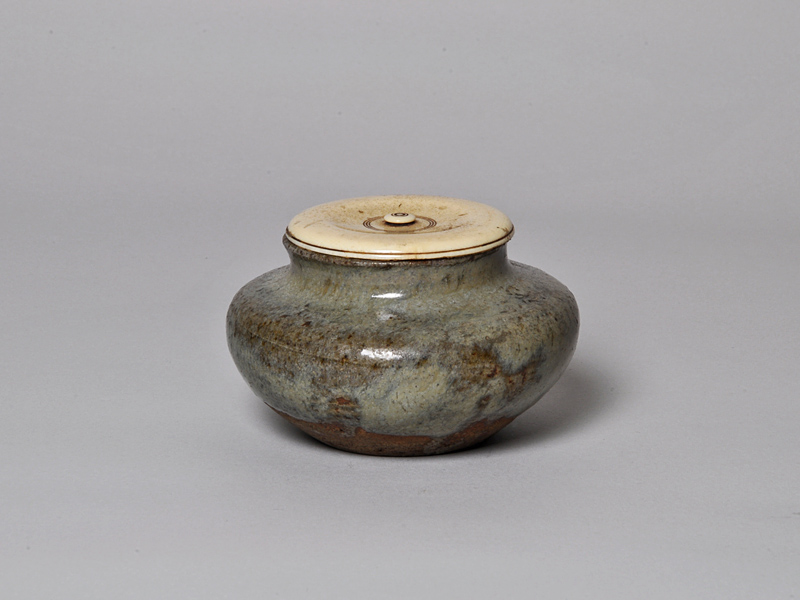H-29 京楽焼 新古品 「龍山作 四龍鬼足」 美術鉢 6.0号 春蘭鉢