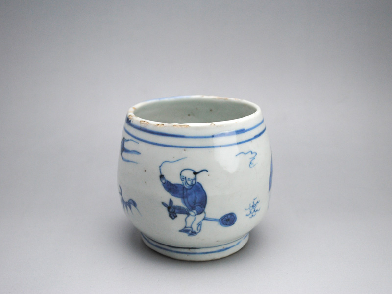 中上 ///NAKAGAMI - 古染付 唐子遊図茶碗 | 古美術品専門サイト