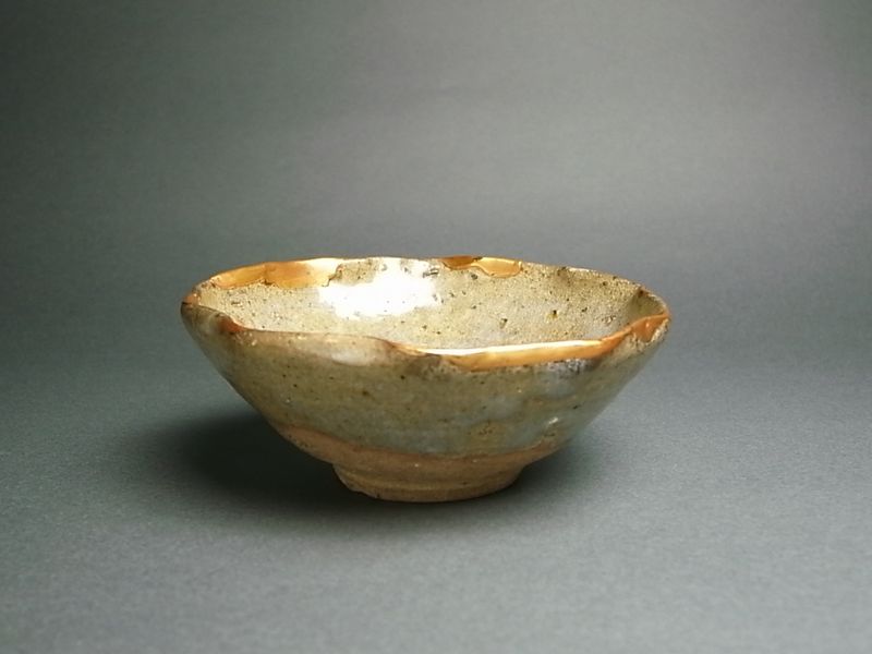 骨董 アンティーク 古唐津 無地 輪花 輪花縁小皿 残欠 フリル 呼