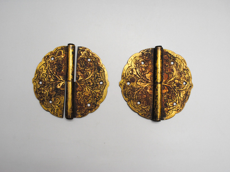 中上 ///NAKAGAMI - 鍍金蝶番 一対 | 古美術品専門サイト fufufufu.com