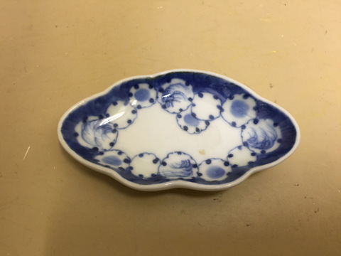 ギャラリー辰巳 - 古伊万里 豆皿 | 古美術品専門サイト fufufufu.com