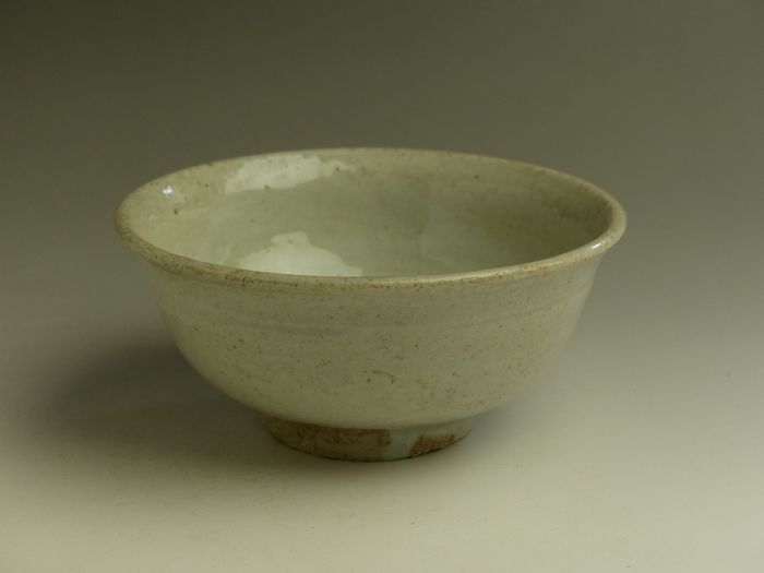 古美術 猫 - 堅手茶碗 | 古美術品専門サイト fufufufu.com