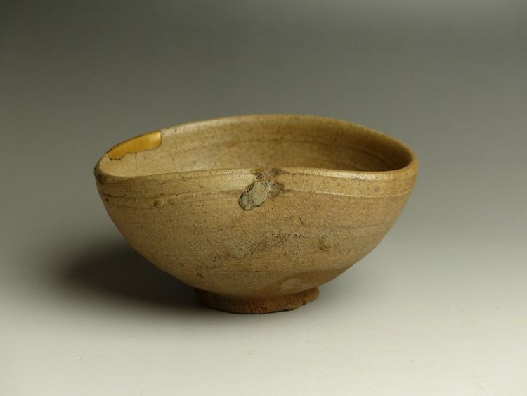 古美術 猫 - 唐津沓茶碗 | 古美術品専門サイト fufufufu.com