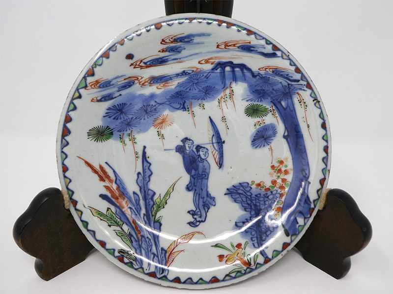 古美術 吉戸 - 明時代天啓色絵樹下人物図皿 | 古美術品専門サイト 