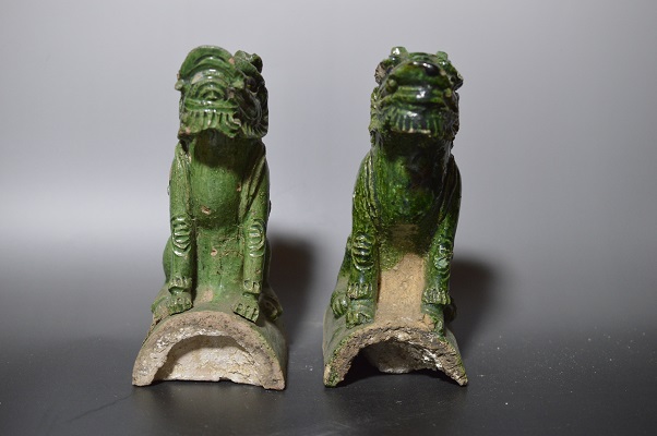 讃岐今昔 - 中国緑釉獅子飾り筒瓦 | 古美術品専門サイト fufufufu.com