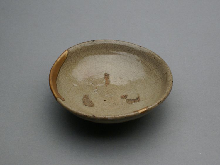 【お値下げ】骨董 無地唐津 平盃(向付)欠け有り 古唐津 無地唐津 盃 | 骨董と詩学 Antique & Poetics | 蛇韻律
