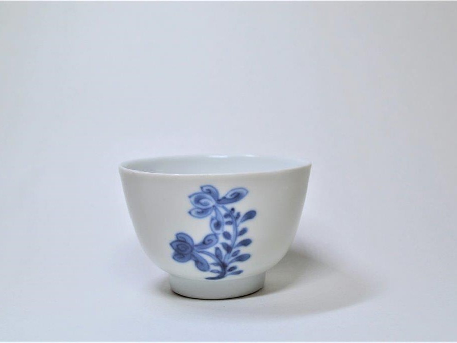 大熊美術 - 康熙染付花文盃 | 古美術品専門サイト fufufufu.com