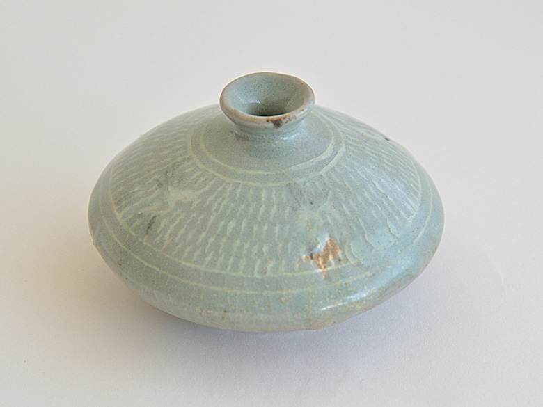 高麗青磁　小壺 西公園ギャラリー - 高麗青磁小壺 | 古美術品専門サイト fufufufu.com