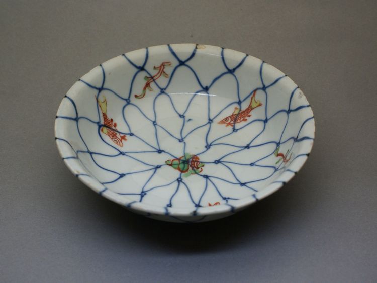 C0084308 色絵周茂叔愛蓮図香炉＿天啓赤絵 - 東京国立博物館