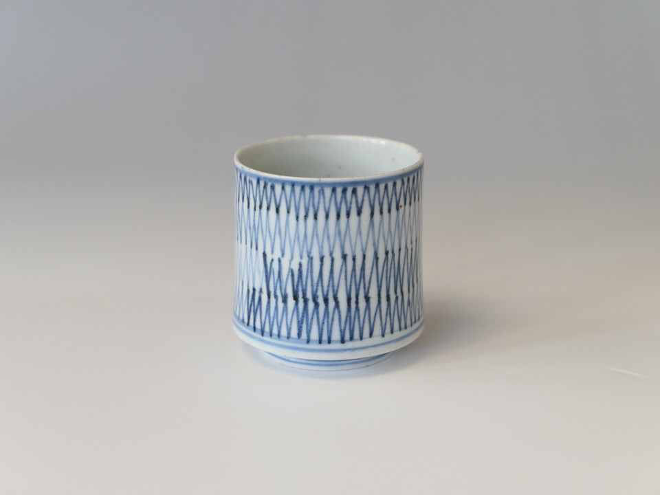 古美術 三樹 - 古伊万里 網目文覗き猪口 | 古美術品専門サイト