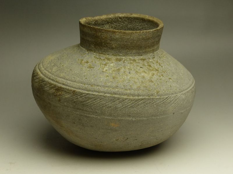 古美術 猫 - 須恵器灰釉壺 | 古美術品専門サイト fufufufu.com