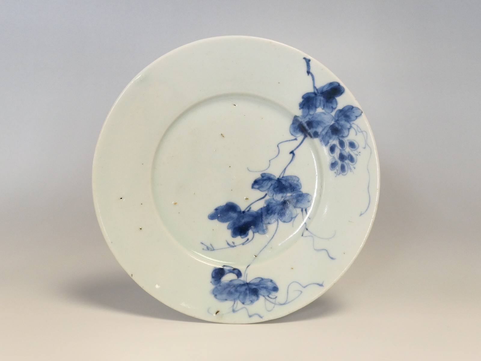 古美術 三樹 - 初期伊万里 葡萄文皿 | 古美術品専門サイト fufufufu.com