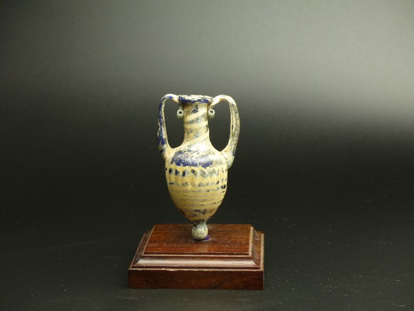 古美術 猫 - コアガラス アンフォリスコス | 古美術品専門サイト