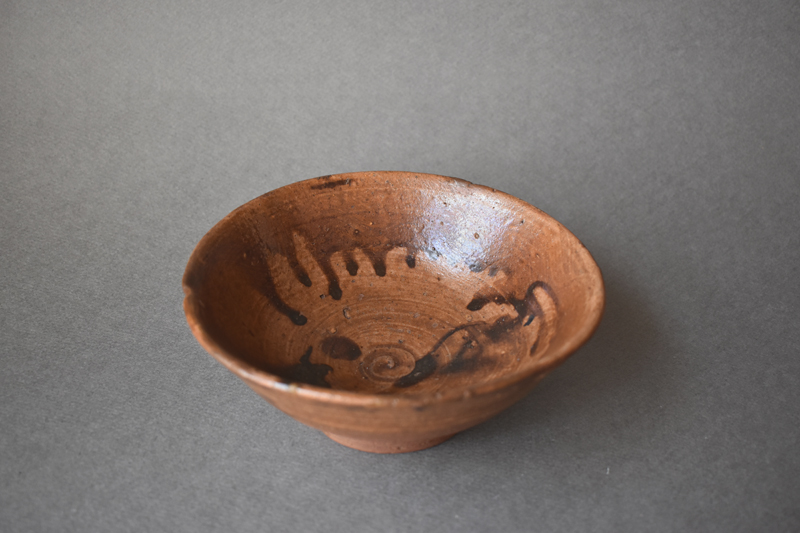 古童 - 唐津 鉄釉 茶碗 | 古美術品専門サイト fufufufu.com