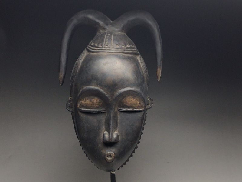 アフリカンマスク　彫刻の名手バウレ族！ アフリカンマスク 彫刻の名手バウレ族！