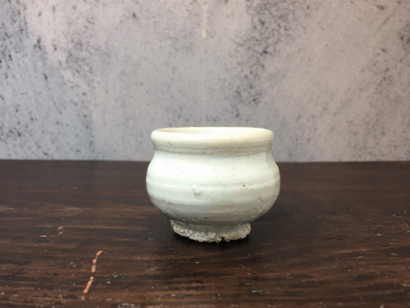 長谷雄堂 - 李朝白磁 塩笥盃 | 古美術品専門サイト fufufufu.com