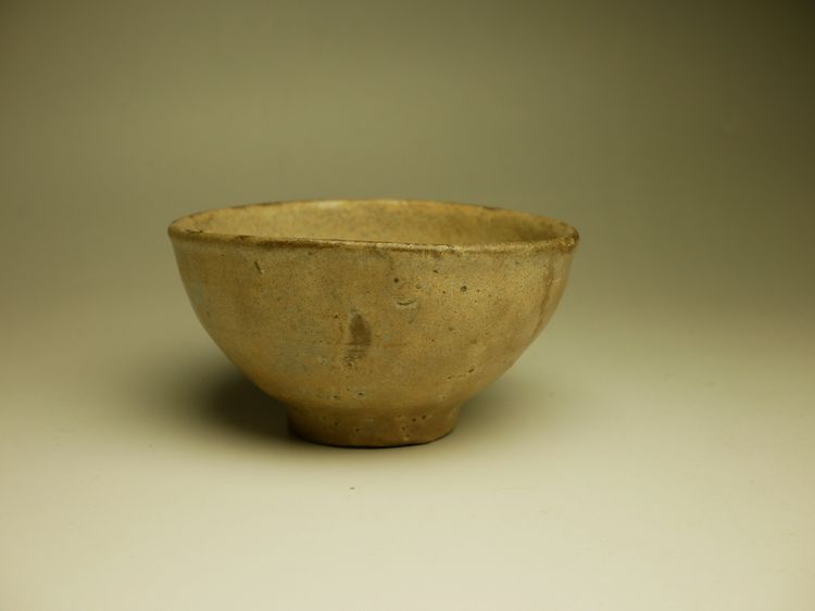 高麗青磁 徳利 容量約200ml 独酌に 古美術 古道具 アンティーク 朝鮮美術 古美術 猫 - 黒高麗徳利 | 古美術品専門サイト fufufufu.com