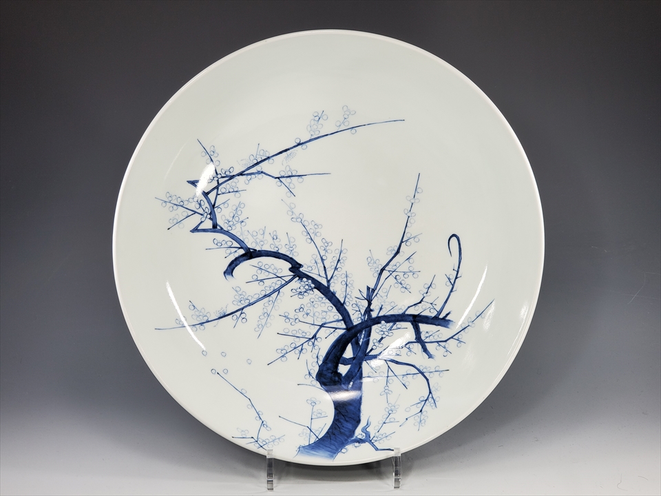 古美術長陽堂 - 後期鍋島 白梅図 尺皿 | 古美術品専門サイト fufufufu.com