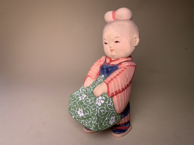 ギャラリー辰巳 - 瀬戸陶器人形 おつかい | 古美術品専門サイト