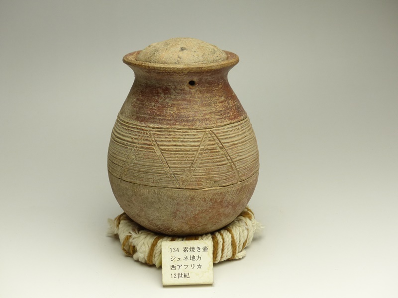 蔵から凄い雰囲気のあるフタ付きの壺が出てきた、茶道具、古
