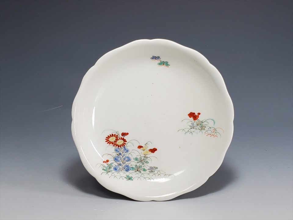 古美術長陽堂 - 柿右衛門 蝶に菊図 小皿 | 古美術品専門サイト