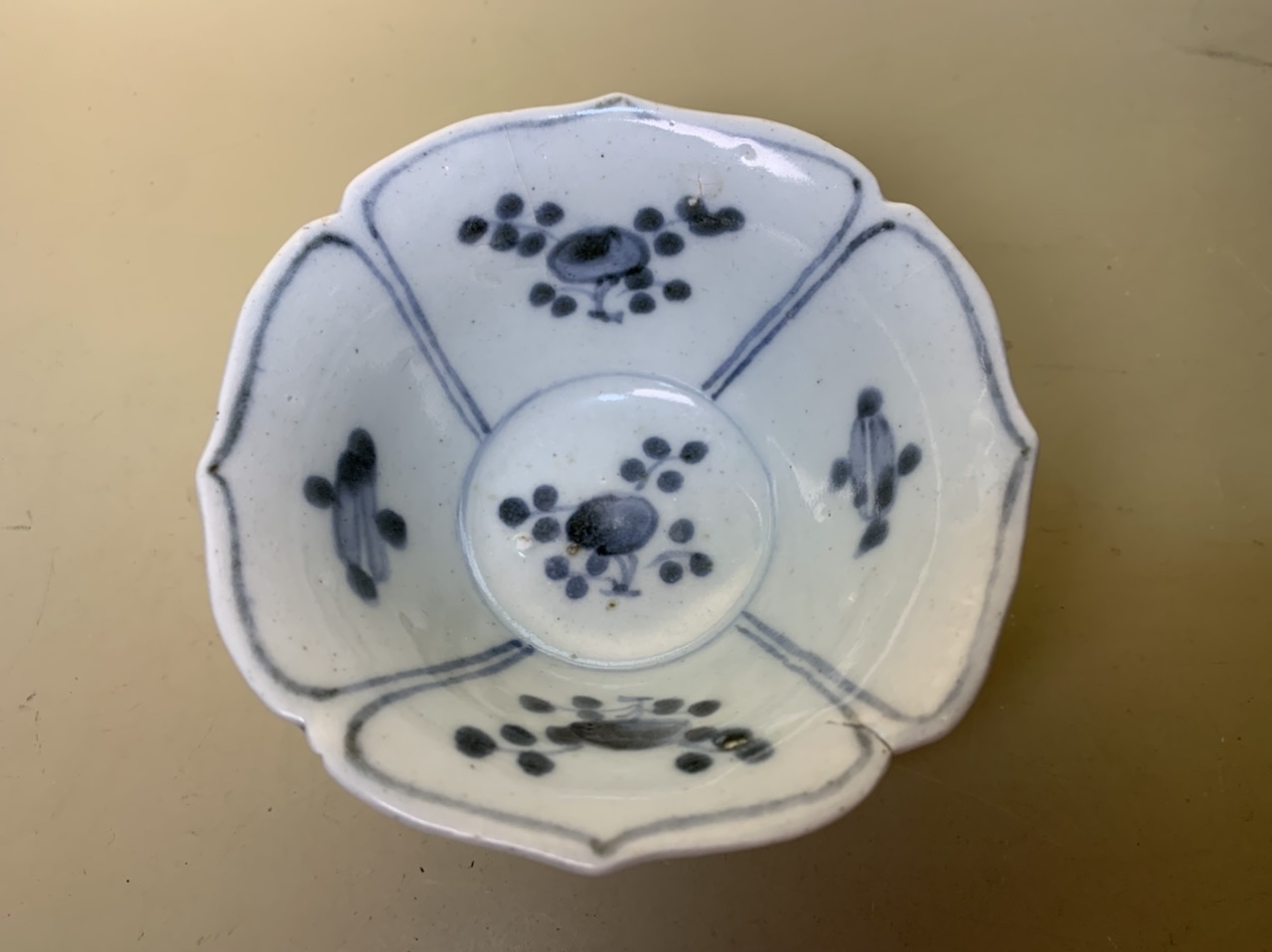 静物画、柿と伊万里焼赤絵皿、日本画6号サイズ 静物画、柿と伊万里焼赤絵皿、日本画6号サイズ 見入る