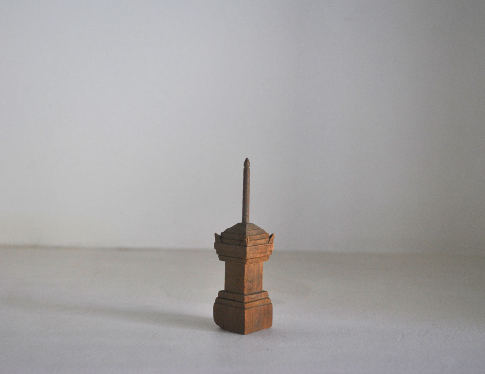 中上 ///NAKAGAMI - 室生寺伝来籾塔 | 古美術品専門サイト fufufufu.com