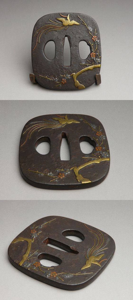 古美術 猫 - 鉄地梅鳳凰図金工鍔 | 古美術品専門サイト fufufufu.com