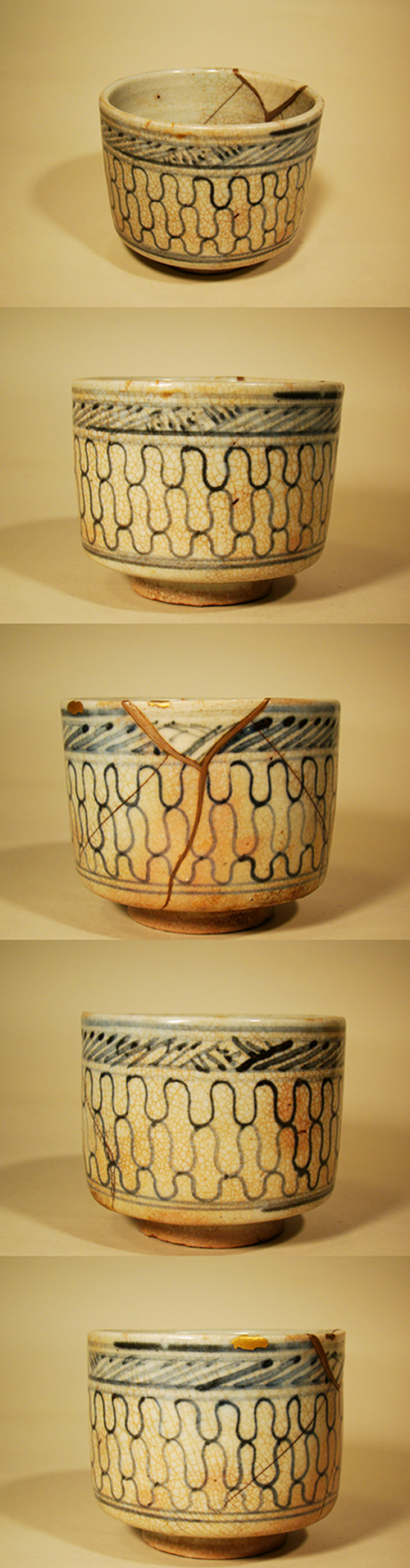 古童 - 初期伊万里 網手文 筒茶碗 | 古美術品専門サイト fufufufu.com