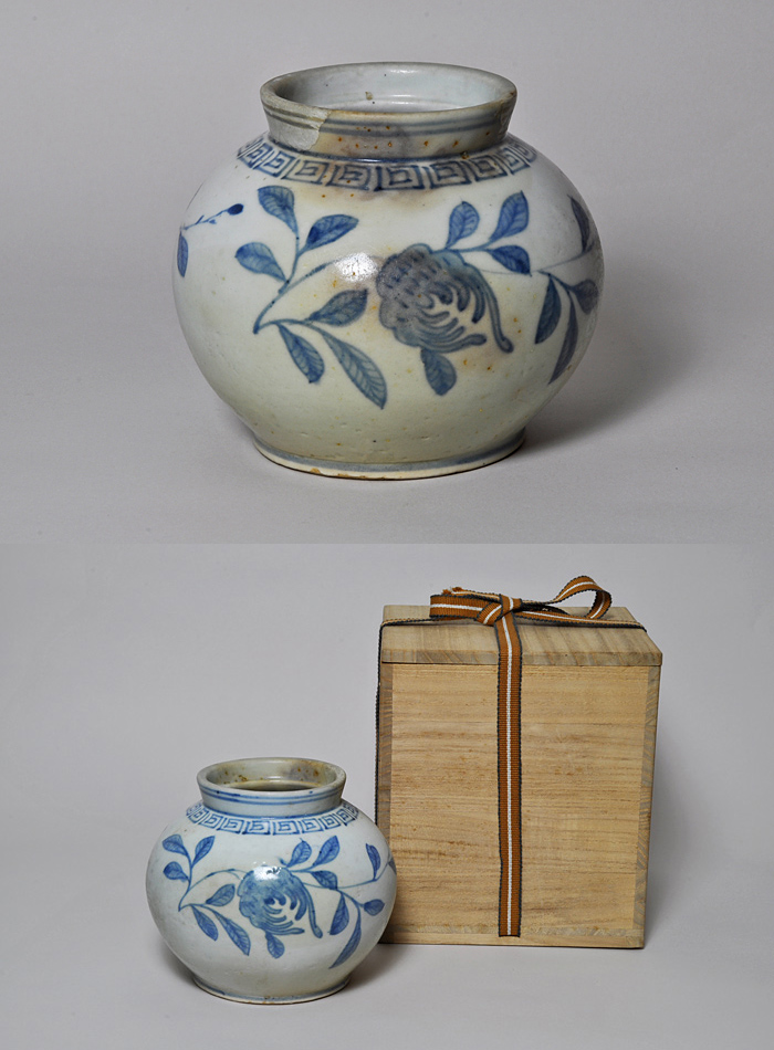 古美術 肥後 - 青花<br>仏手柑文 小壷 | 古美術品専門サイト fufufufu.com