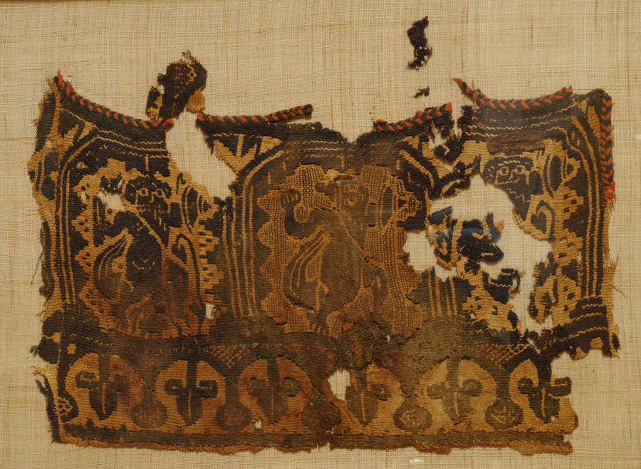 コプト裂　残片　Ｚ９４－２ エジプト古代染織コプト裂100点 -織り文様は何を表しているのか