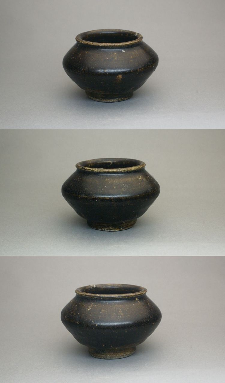 黒高麗塩笥茶碗・しおげ茶碗・小壺 李朝初期の本