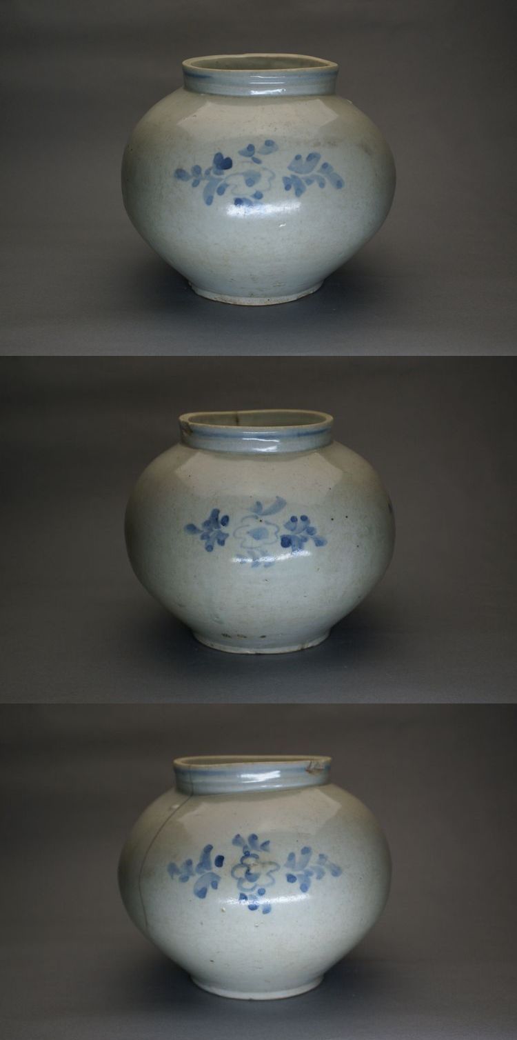 東中野 - 李朝 花文丸壺 | 古美術品専門サイト fufufufu.com