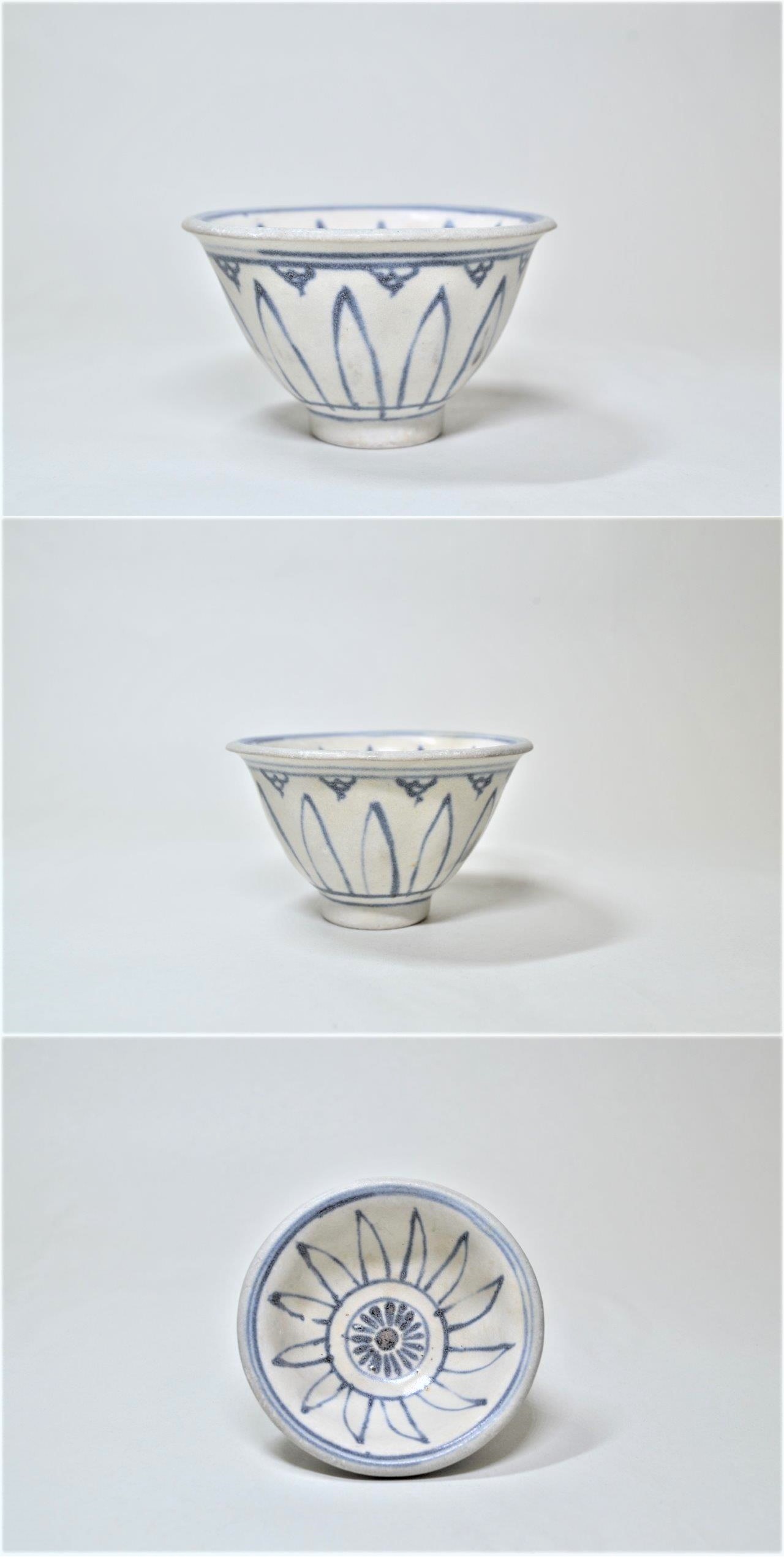 大熊美術 - 安南染付蓮花文盃 | 古美術品専門サイト fufufufu.com