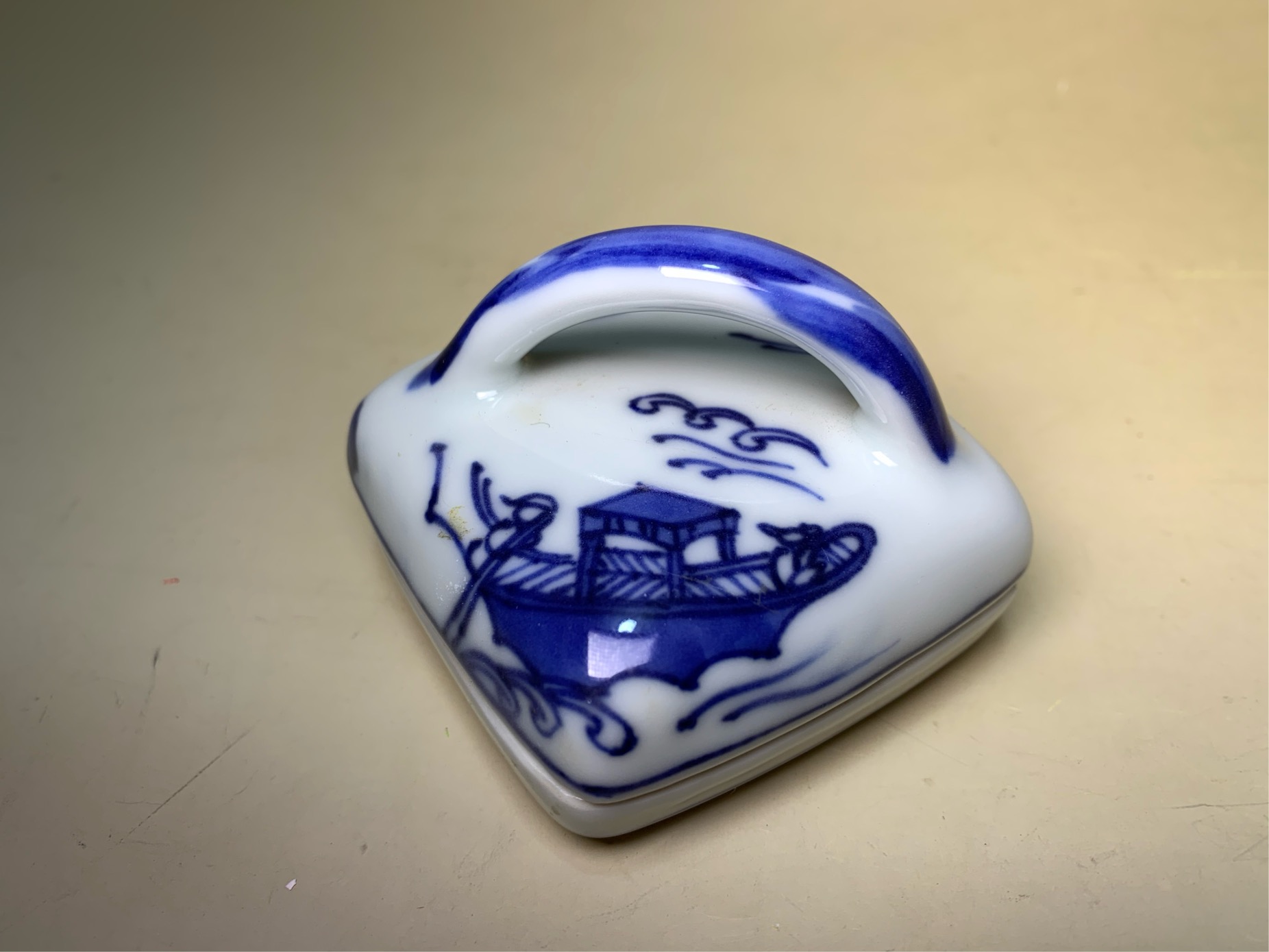 真葛香斎　染付　隅田川　香合　尋牛斎書付　共箱　桐箱 真葛香斎 染付 隅田川 香合 尋牛斎書付 共箱 桐箱 香合